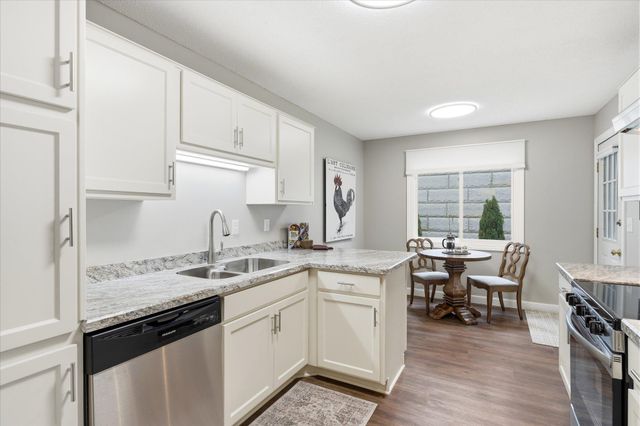 6869 Langford Drive, Edina, MN 55436