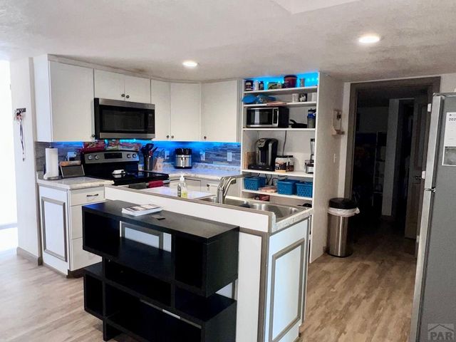 1416 Laredo St, Pueblo, CO 81006