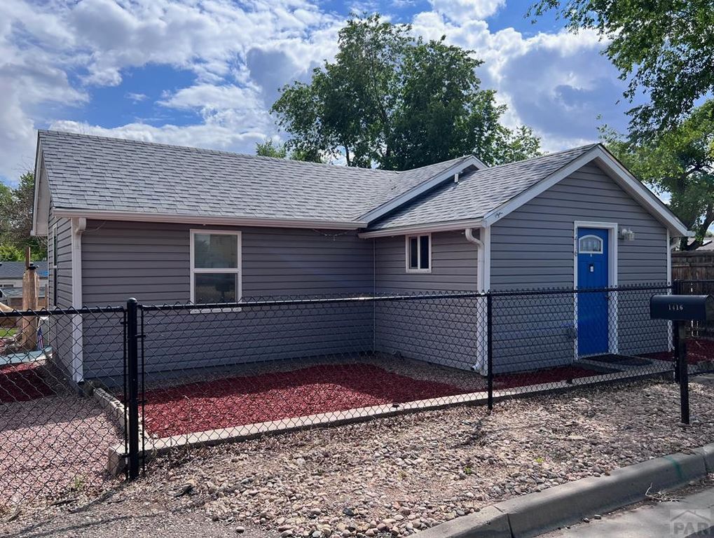 1416 Laredo St, Pueblo, CO 81006