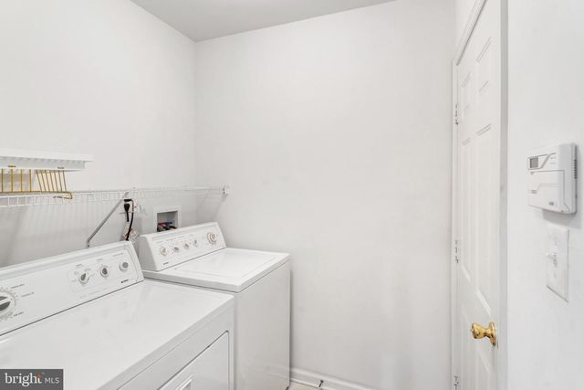 8 GANDER CT, Sicklerville, NJ 08081