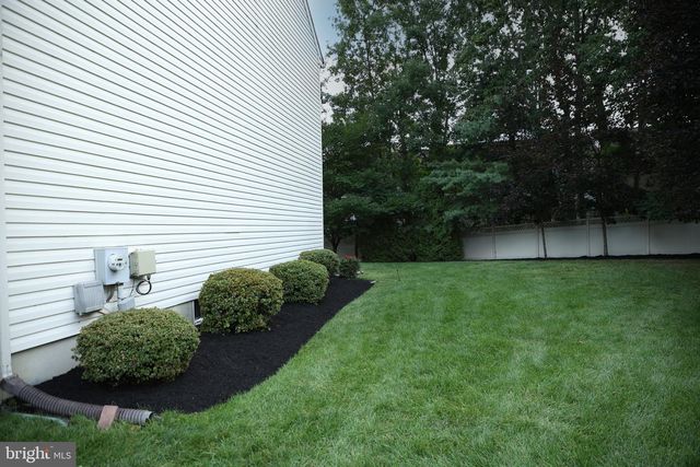 8 GANDER CT, Sicklerville, NJ 08081