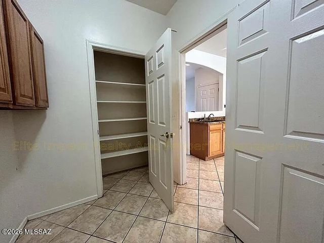 1037 S Speckled Stone Way, Tucson, AZ 85710