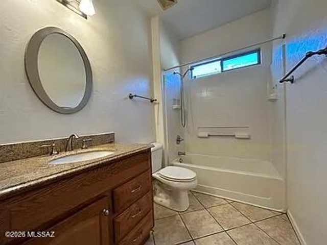 1037 S Speckled Stone Way, Tucson, AZ 85710