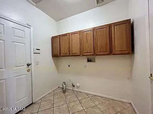 1037 S Speckled Stone Way, Tucson, AZ 85710