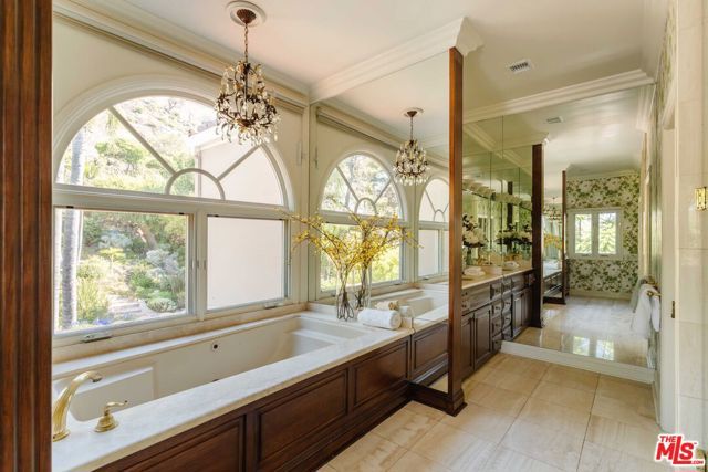 16799 Monte Hermoso Drive, Pacific Palisades (los Angeles), CA 90272