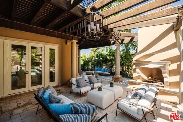 16799 Monte Hermoso Drive, Pacific Palisades (los Angeles), CA 90272