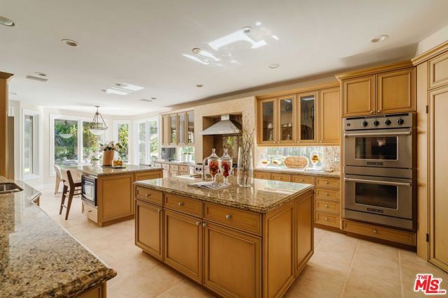 16799 Monte Hermoso Drive, Pacific Palisades (los Angeles), CA 90272