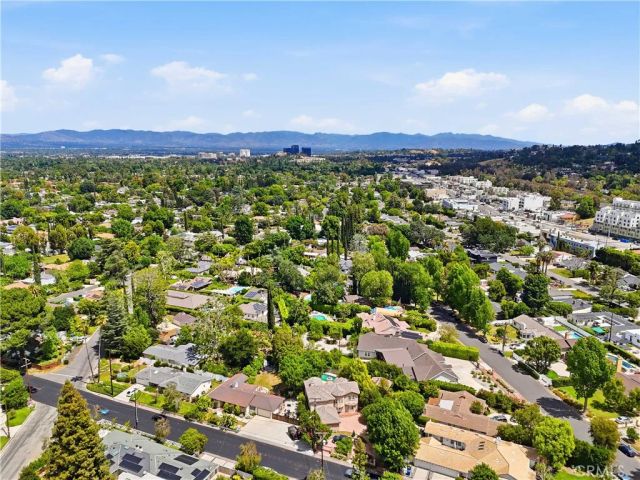 5224 Woodlake, Woodland Hills, CA 91367