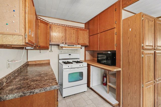 402 S Jefferson Street, Sturgis, MI 49091
