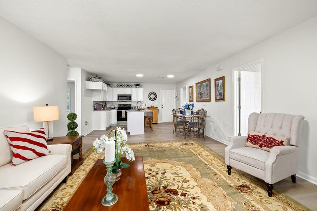 1158 Dewitt Street, Manning, SC 29102