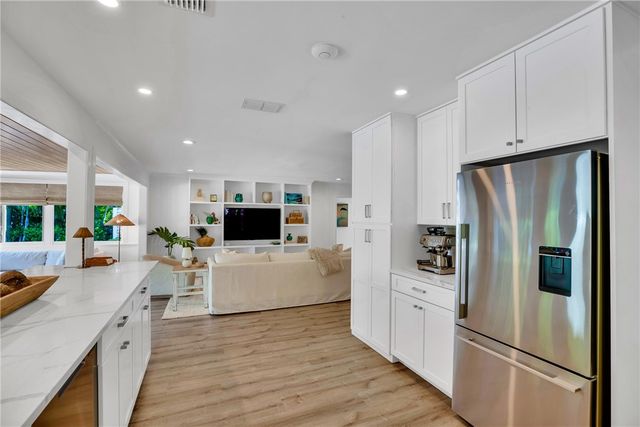 1830 E Sandpiper Road, Vero Beach, FL 32963