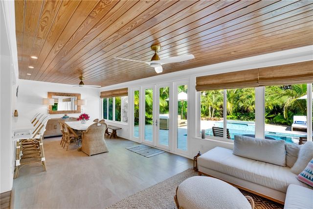 1830 E Sandpiper Road, Vero Beach, FL 32963