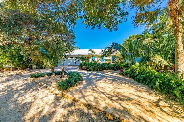 1830 E Sandpiper Road, Vero Beach, FL 32963