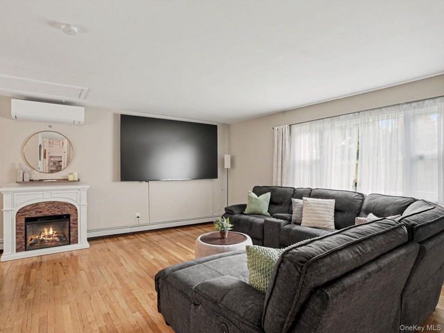 47 Martin Road, Hopewell Junction, NY 12533