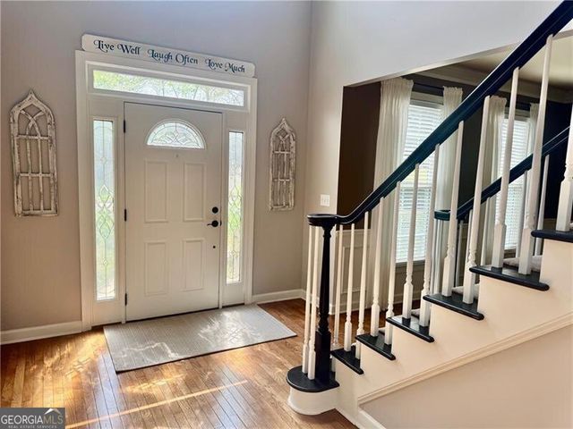 944 Bramble Oak Court, Powder Springs, GA 30127