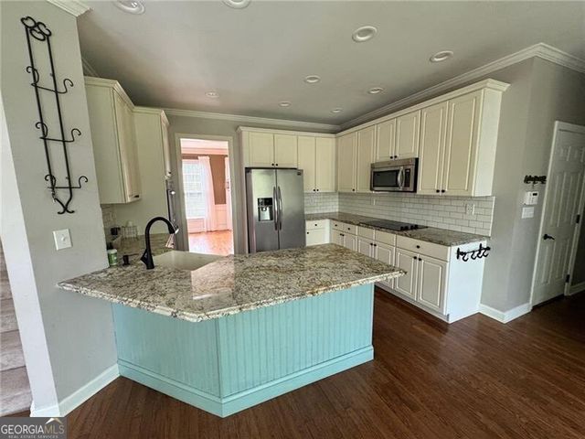 944 Bramble Oak Court, Powder Springs, GA 30127