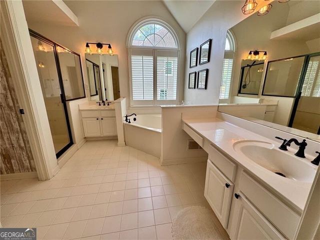 944 Bramble Oak Court, Powder Springs, GA 30127