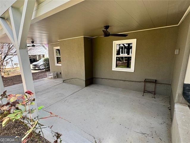 944 Bramble Oak Court, Powder Springs, GA 30127