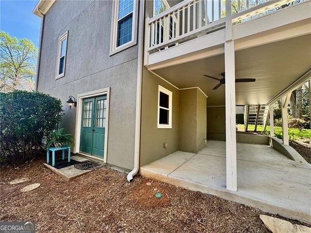 944 Bramble Oak Court, Powder Springs, GA 30127