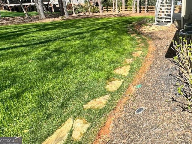 944 Bramble Oak Court, Powder Springs, GA 30127