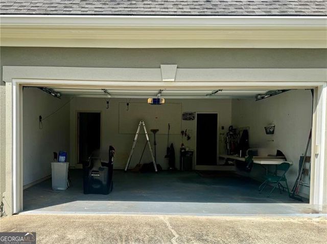 944 Bramble Oak Court, Powder Springs, GA 30127