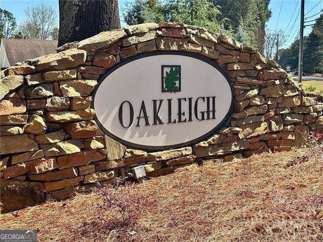 944 Bramble Oak Court, Powder Springs, GA 30127