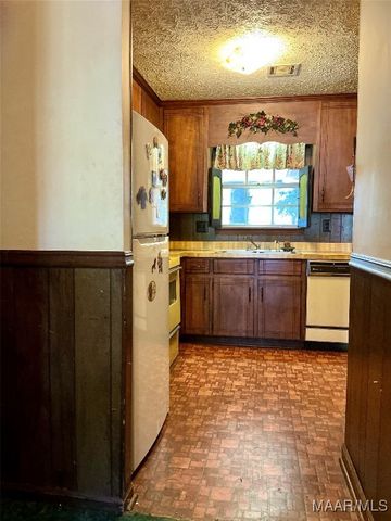 218 Dogwood Drive, Millbrook, AL 36054