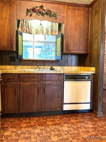 218 Dogwood Drive, Millbrook, AL 36054