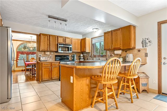 2543 Shadow Lane, Clinton, OH 44216