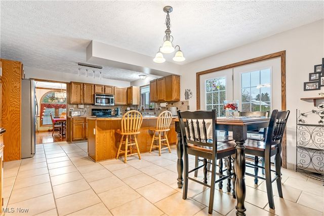 2543 Shadow Lane, Clinton, OH 44216