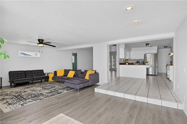 918 SE 35th ST, Cape Coral, FL 33904