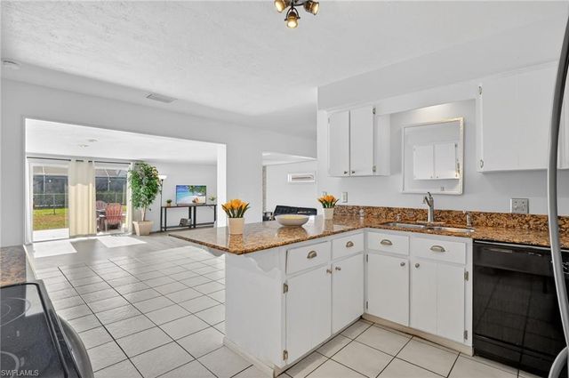 918 SE 35th ST, Cape Coral, FL 33904