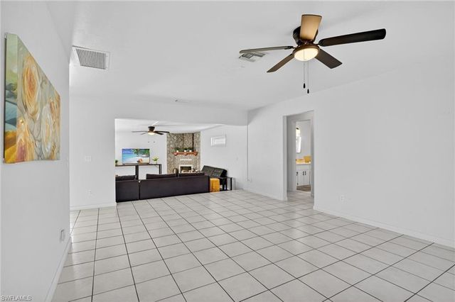 918 SE 35th ST, Cape Coral, FL 33904