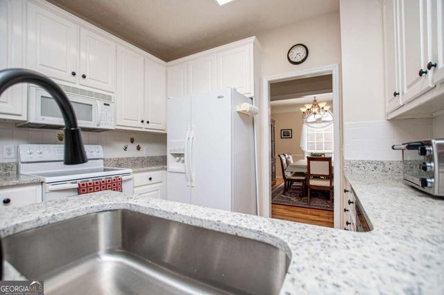 1294 Windsor Glen Drive, Douglasville, GA 30134