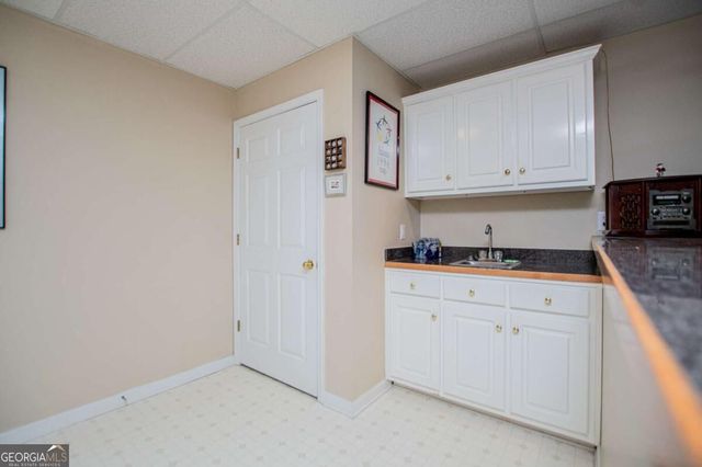 1294 Windsor Glen Drive, Douglasville, GA 30134