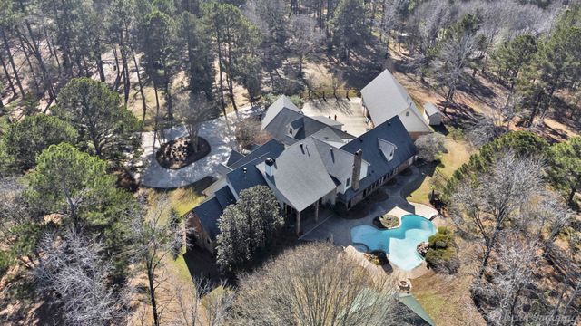 1330 Forest Creek Drive, Shreveport, LA 71115