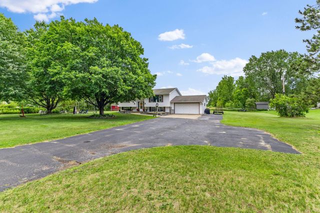 6311 170th Street N, Hugo, MN 55038