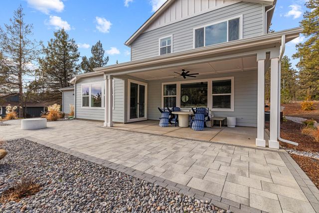 5722 Engleman Spruce Way, Klamath Falls, OR 97601