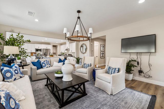 5722 Engleman Spruce Way, Klamath Falls, OR 97601