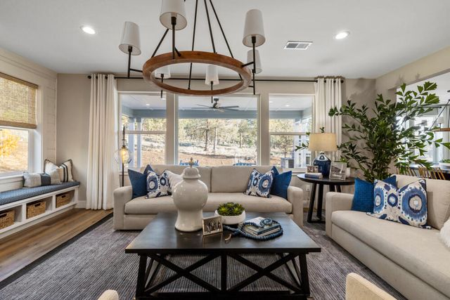 5722 Engleman Spruce Way, Klamath Falls, OR 97601