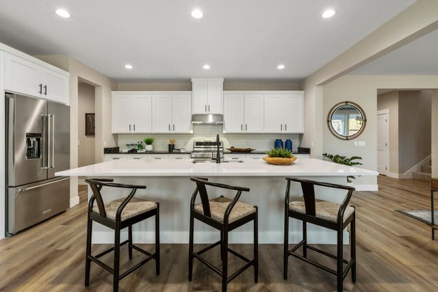 5722 Engleman Spruce Way, Klamath Falls, OR 97601