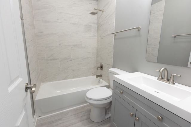 1508 S 7th Avenue, Maywood, IL 60153