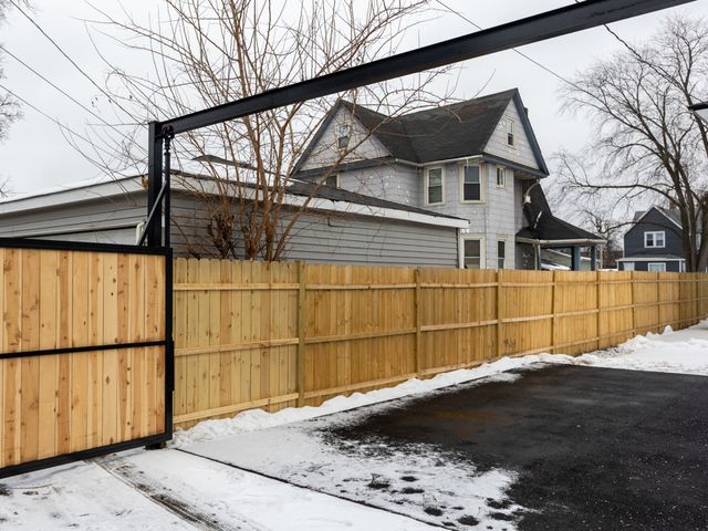 1508 S 7th Avenue, Maywood, IL 60153