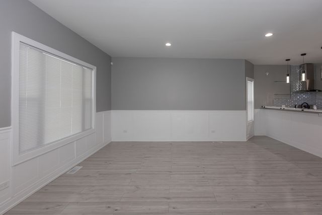 1508 S 7th Avenue, Maywood, IL 60153