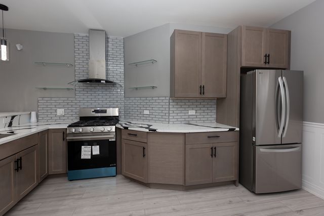 1508 S 7th Avenue, Maywood, IL 60153