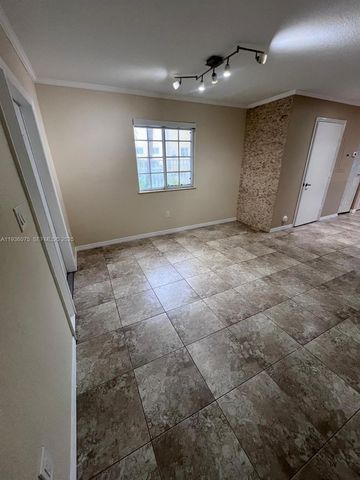 2098 NE 167th St 2-118, North Miami Beach, FL 33162