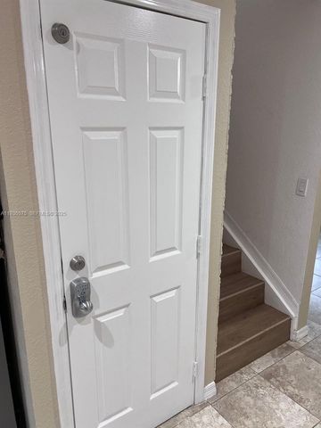 2098 NE 167th St 2-118, North Miami Beach, FL 33162