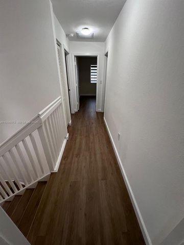 2098 NE 167th St 2-118, North Miami Beach, FL 33162