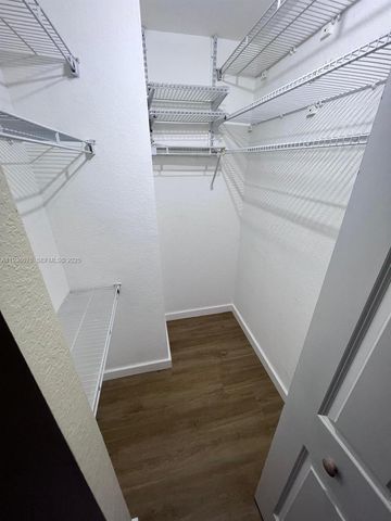 2098 NE 167th St 2-118, North Miami Beach, FL 33162