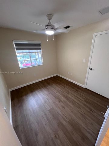 2098 NE 167th St 2-118, North Miami Beach, FL 33162